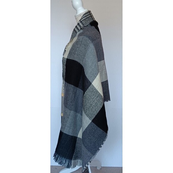 Demdaco Soft Black Gray Cream Plaid Scarf w/Buttons - Picture 2 of 9